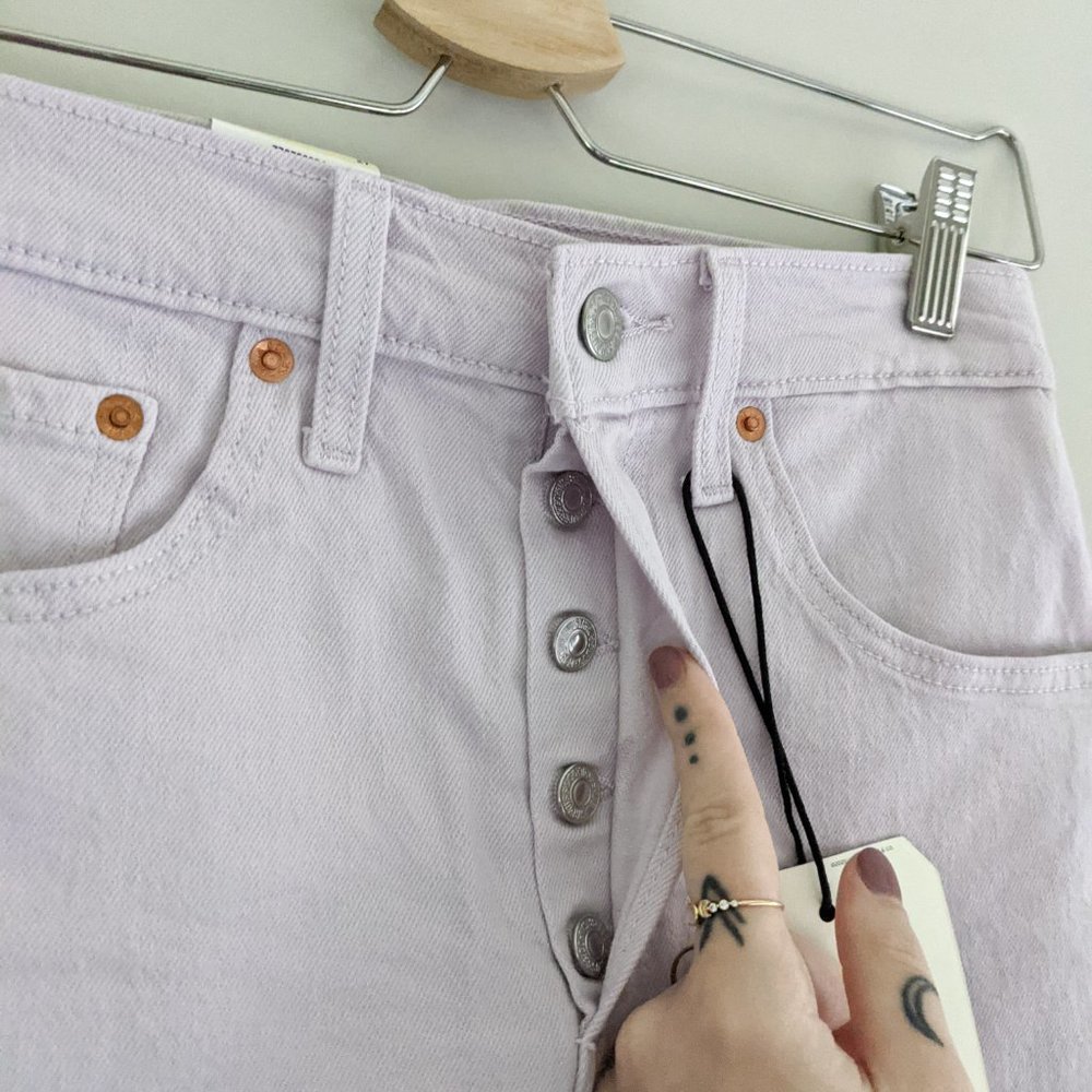 New Levi's Ribcage Chalky Lavender Frost Pastel Purple Cutoff Jean Denim Shorts - Picture 6 of 10